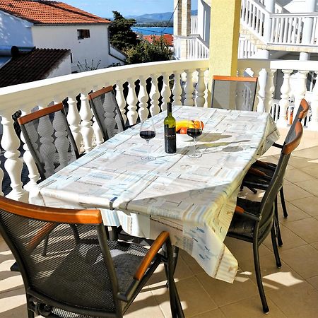 Apartments Goranka 2 Murter Exterior foto